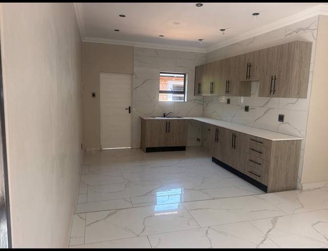 2 BEDROOM PROPERTY TO RENT IN DIE WILGERS